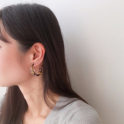 clear color hoop earring 8枚目の画像