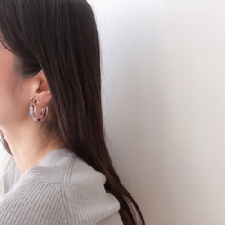 clear color hoop earring 9枚目の画像