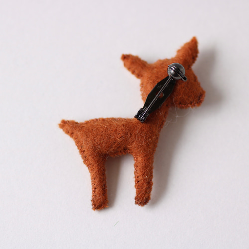 羊毛フェルト　子鹿　仔鹿　バンビ　ハンドメイド　ミニチュア 羊毛フェルト 子鹿 仔鹿 バンビ ハンドメイド ミニチュア