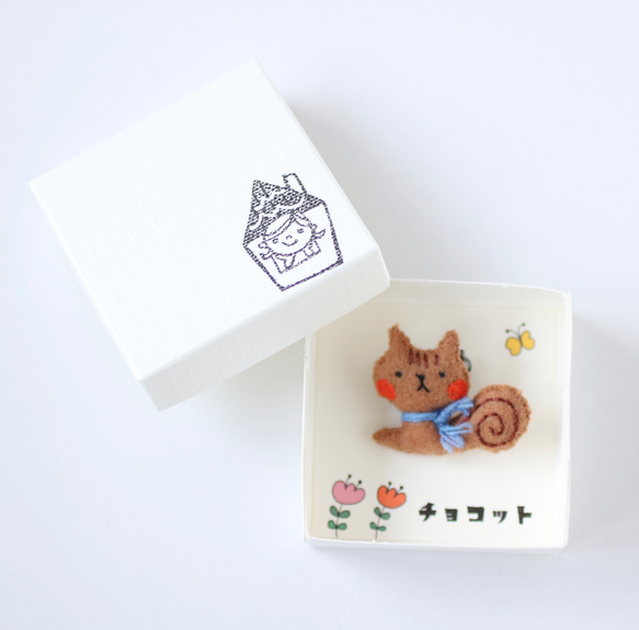リスの小さなブローチ　フェルト　刺繍　無料ラッピング♪ 7枚目の画像