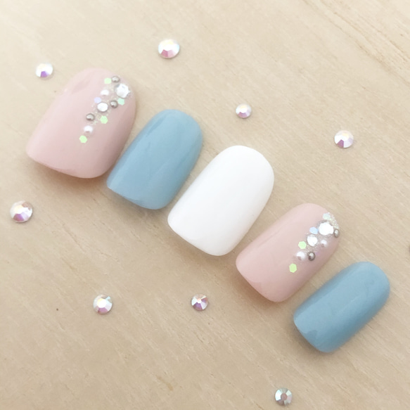 ((No.226))ピンクベージュ×ブルー　シンプルnail 2枚目の画像