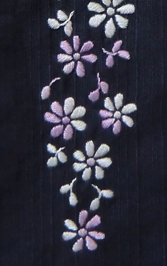 花刺繍の半襟 4枚目の画像