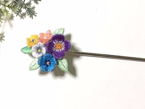 手刺繍かんざし＊花束 1枚目の画像