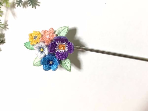 手刺繍かんざし＊花束 3枚目の画像