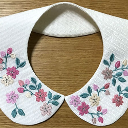 手刺繍つけ襟（桜） 5枚目の画像