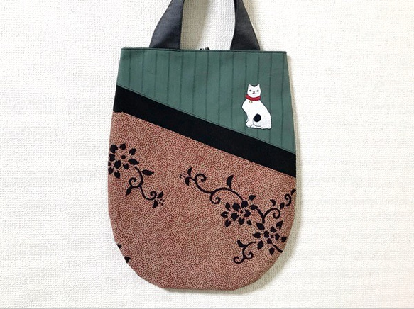浮世絵刺繍バッグ＊歌川国芳「猫飼好五十三疋・鞠子」の猫