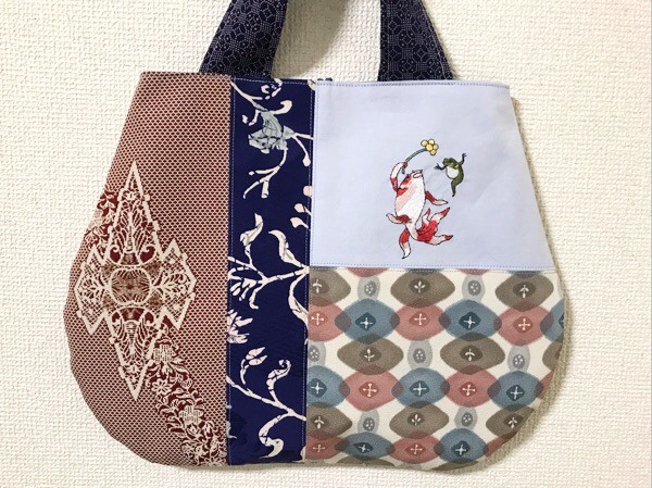 浮世絵刺繍バッグ＊歌川国芳「金魚づくし・酒のざしき」の金魚と