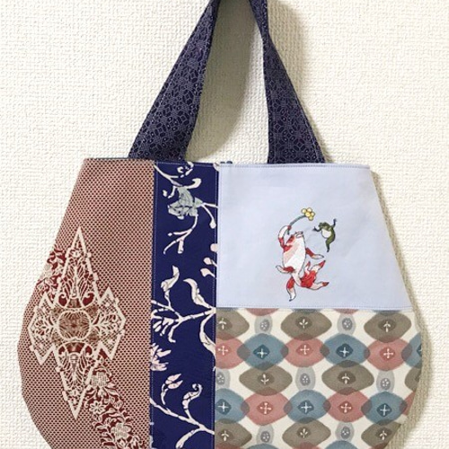 浮世絵刺繍バッグ＊歌川国芳「金魚づくし・酒のざしき」の金魚と