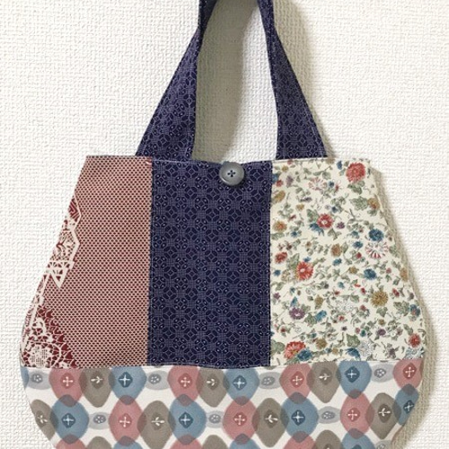 浮世絵刺繍バッグ＊歌川国芳「金魚づくし・酒のざしき」の金魚と
