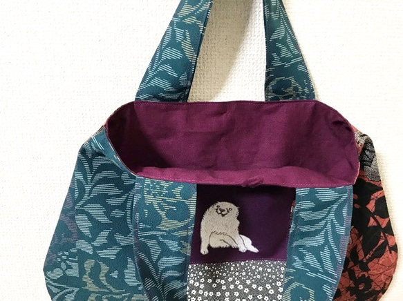 手刺繍日本画バッグ＊長沢芦雪「白象黒牛図屏風」の犬 5枚目の画像