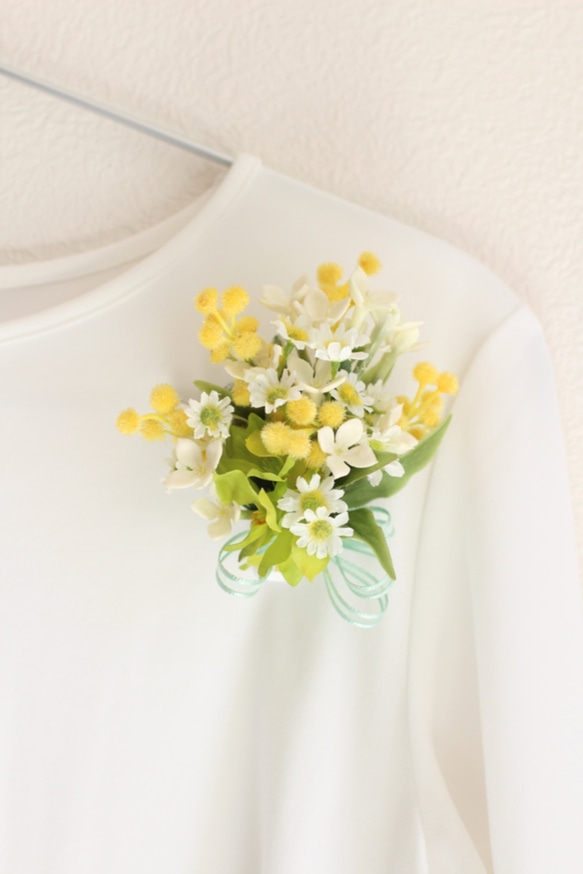 【セットで購入】ミモザの花束コサージュ ケース付き 入学式 卒業式  入園式 卒園式　結婚式 6枚目の画像