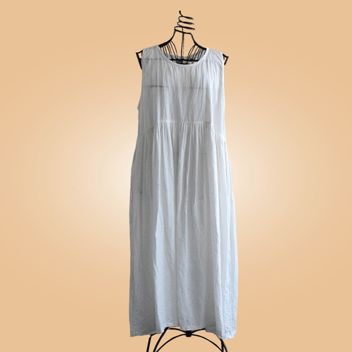 送料無料【受注製作】ヨーロッパリネン 胸元切替4mmタックワンピース  