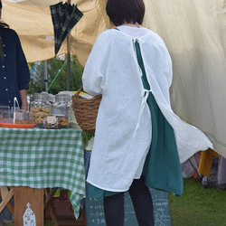 ヨーロッパリネン・タブリエ割烹着『タブポ』ホワイト着丈９０cm 6枚目の画像