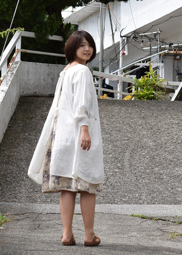 ヨーロッパリネン・タブリエ割烹着『タブポ』ホワイト着丈９０cm 9枚目の画像