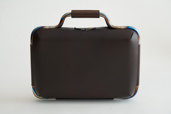 EB2-S チタンフレーム Business Bag   Color:Brown  MacBook PC Bag 3枚目の画像