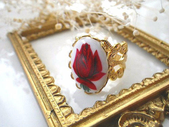 ヴィンテージ赤い薔薇のリング【アンティーク感･指輪･バラ･花･上品】{RRG-149｝ 2枚目の画像