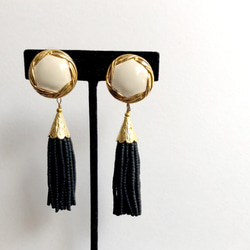 creamtop tassel earrings* 5枚目の画像