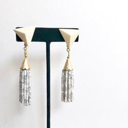 Ivory tassel earring* 1枚目の画像