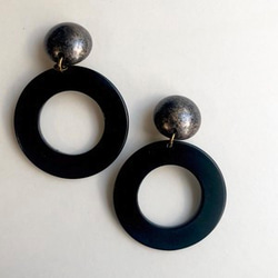 Hoop Lucite earrings No.213 3枚目の画像