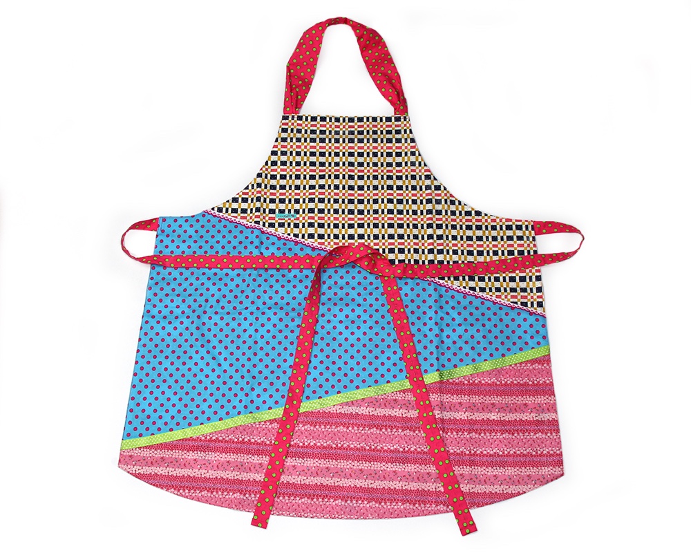 ハンドメイド　エプロン　真です。 4314.jpg