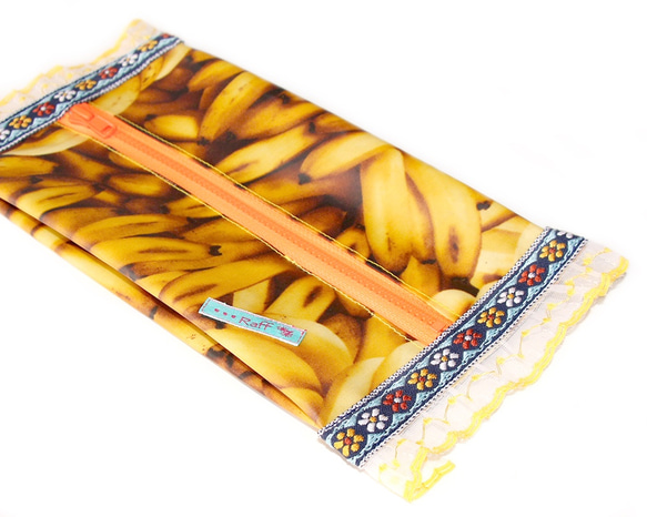 おしりふきポーチ-バナナ柄×オレンジ刺繍テープ 4枚目の画像