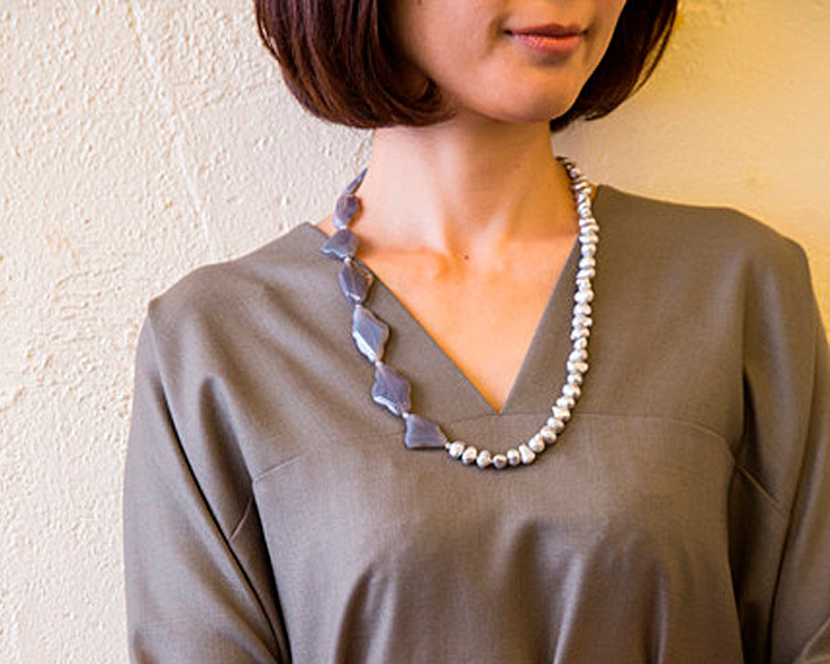 グレー バロックパールとアゲート(メノウ)のネックレス（パール・アゲート）＊Creema限定送料無料