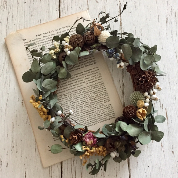 ユーカリと木ノ実と花々 リース 【公式通販】