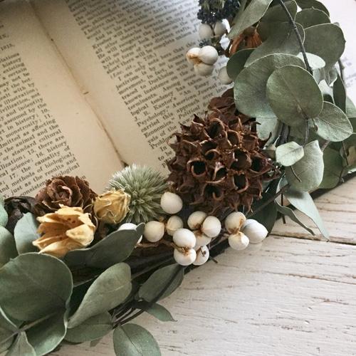 ユーカリと木ノ実と花々 リース 【公式通販】