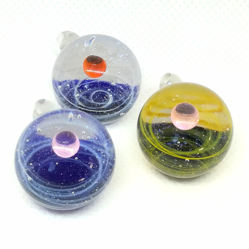 宇宙ガラス ネックレス ハンドメイド アクセ とんぼ玉 銀河