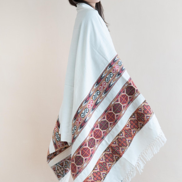 喜馬拉雅氂牛風格披毯 / 被子 / 萬用毯－白色 第5張的照片