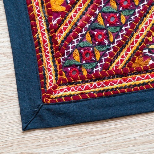 手織りインド綿 刺繍ラグ 手織りインド綿 刺繍ラグ