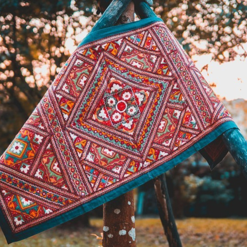 手織りインド綿　刺繍ラグ 手織りインド綿 刺繍ラグ