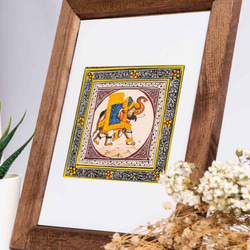 黄色の背景にインドの手描きの絹の絵-象 4枚目の画像