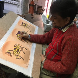 印度手繪絲綢畫 黃底 － 馬 第8張的照片