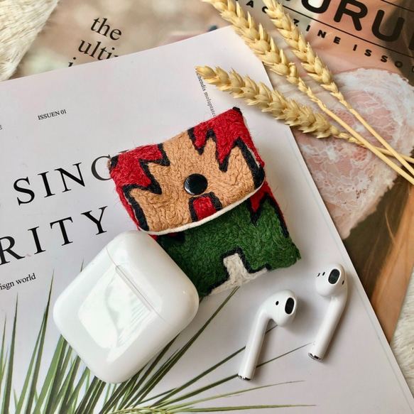 AirPods 刺繡耳機收納袋 －聖誕軟糖 第1張的照片