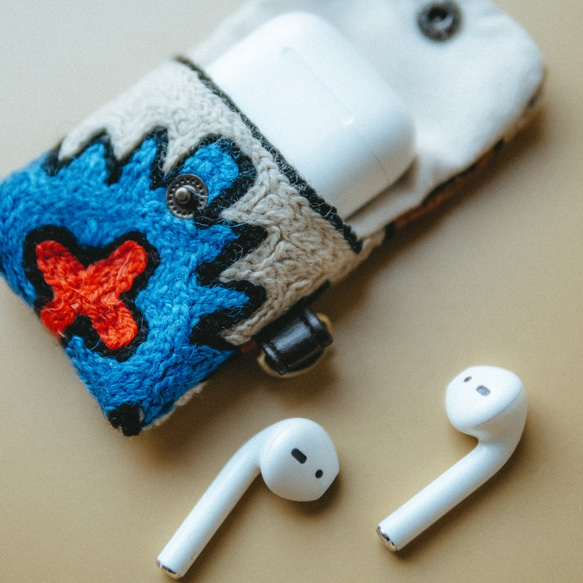 AirPods 刺繡耳機收納袋 －橘子汽水 第5張的照片