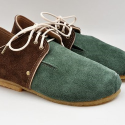 “Plie蕾絲鞋”綠色x深棕色皮革 第2張的照片