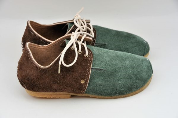 “Plie蕾絲鞋”綠色x深棕色皮革 第5張的照片