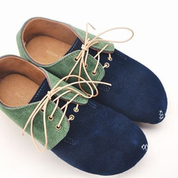 “Plie蕾絲鞋”海軍藍綠色絨面革 第5張的照片