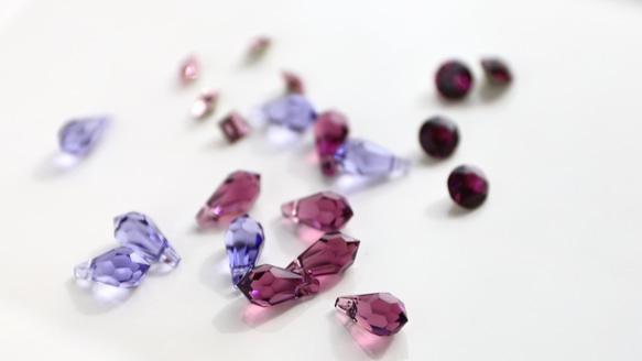 ビオラの花束ピアス/イヤリング（アクアマリンカラー） 4枚目の画像