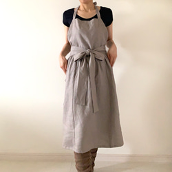 【５L~６L＊脇下たっぷりギャザー】ハンドメイドエプロン　チェック柄ブルーグレー たっぷりギャザーの胸当てエプロン グレージュ エプロン cocochi