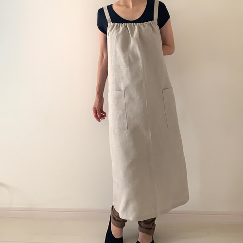 麻100％のお洒落なリネンエプロンです。プレゼントにもどうぞ
