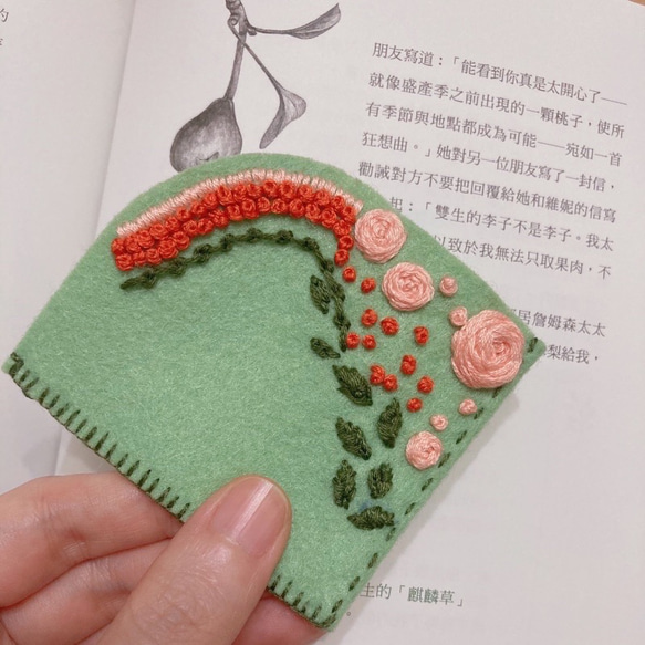 不織布手工刺繡藝術書籤 手帳 書夾 有3款 附贈水彩手繪書卡 第4張的照片