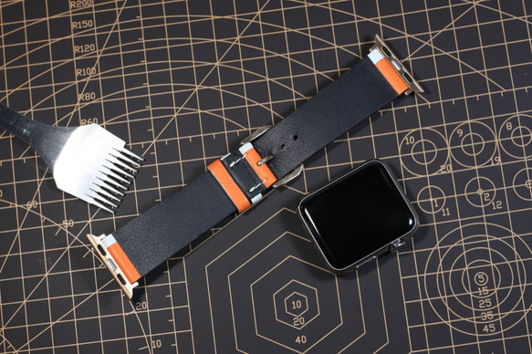 高級革使用Apple Watch　レザーベルト　腕時計ベルト　バンド　B2　総手縫い製作 9枚目の画像