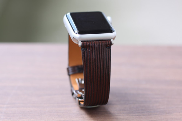 高級革使用Apple Watch レザーベルト　腕時計ベルト　バンド　B18　総手縫い製作 1枚目の画像