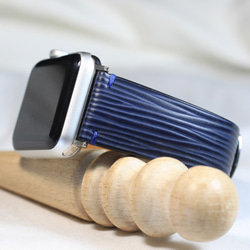 Poiray♪ポアレ時計ベルト〜ピンクのフワフワお花とビーズ刺繍