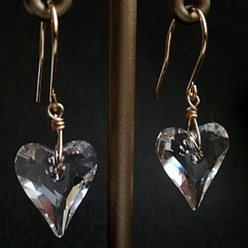 ハート型クリスタルピアス　スワロフスキー ピアス レディース アクセサリー ハートピアス Swarovski