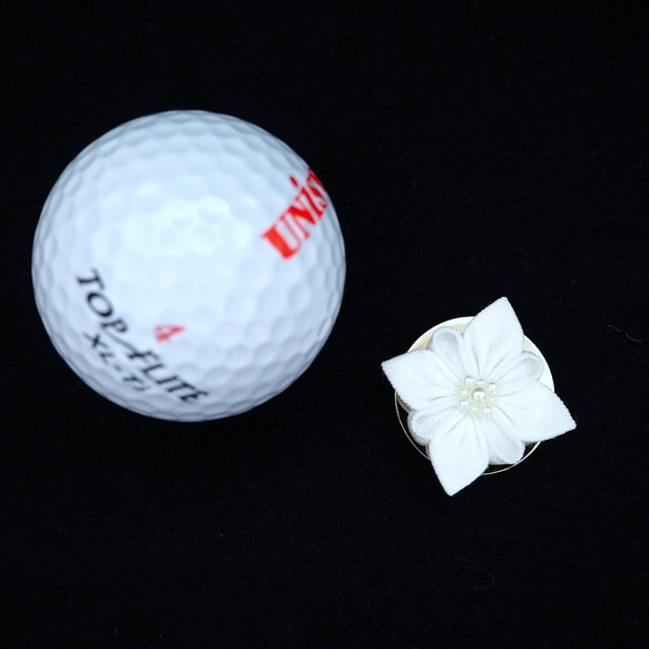 ゴルフマーカー（ホワイトシリーズ　２）　●　クロースフラワーアクセサリー 1枚目の画像