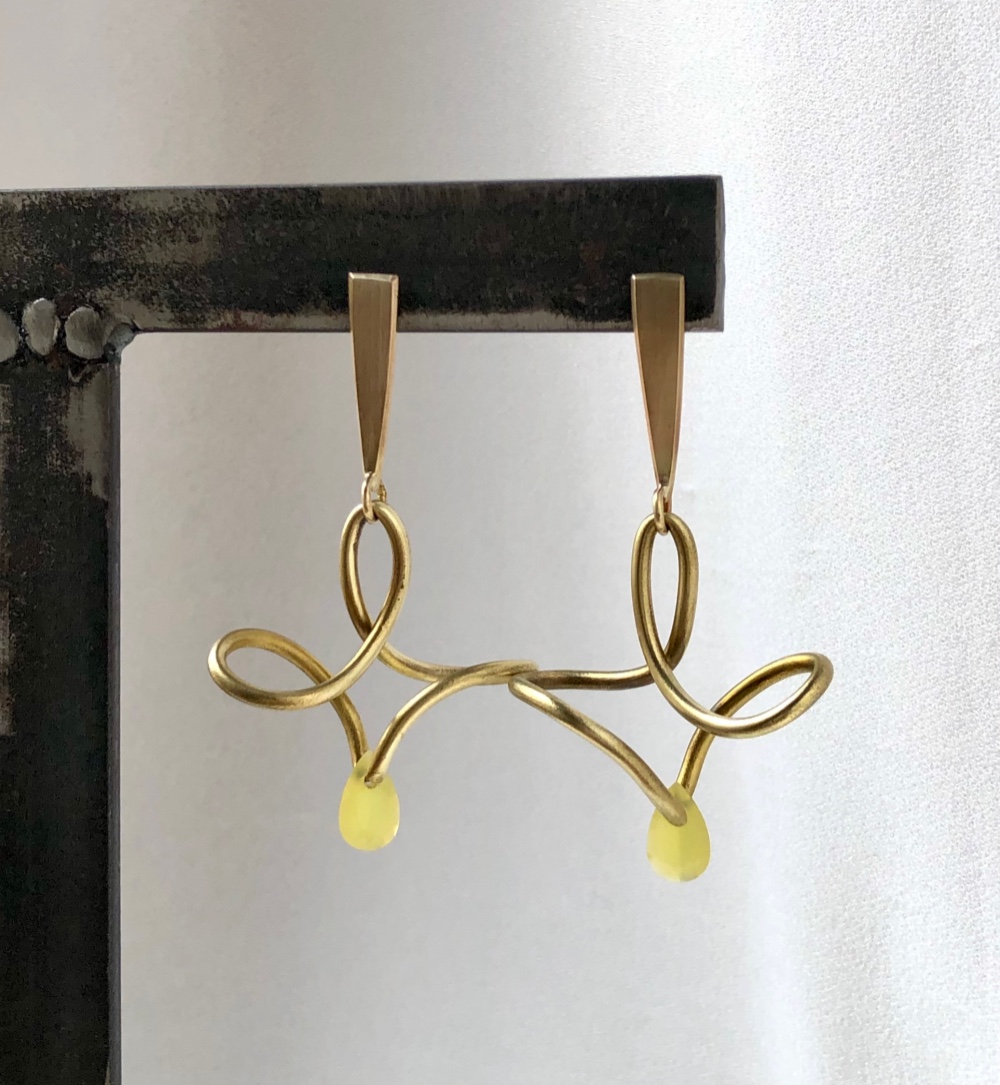 yellow agate ピアス