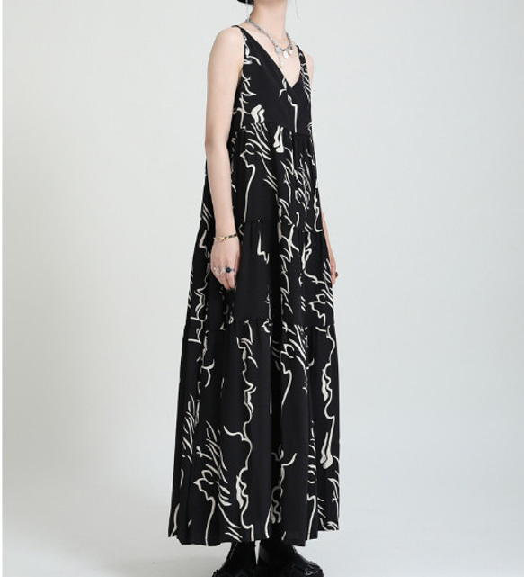 デザインセンス抽象的なラインの花のサスペンダースカート夏の新しいスタイル大Aラインミドルドレス 8枚目の画像